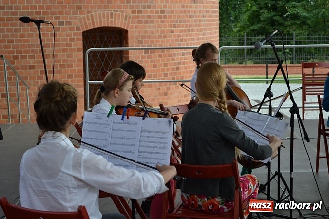 Zdjęcie w galerii na portalu naszraciborz.pl: Musica Cantuaris zabrzmiała na Zamku wiadomości z regionu
