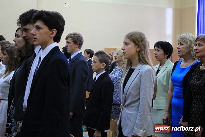 Zdjęcie w galerii na portalu naszraciborz.pl: Zakończenie roku szkolnego w SP nr 4. Wyrożniono najlepszych uczniów wiadomości z regionu