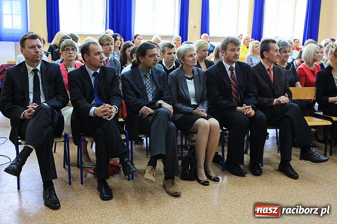Zdjęcie w galerii na portalu naszraciborz.pl: Zakończenie roku szkolnego w SP nr 4. Wyrożniono najlepszych uczniów wiadomości z regionu
