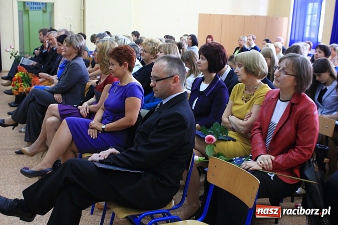 Zdjęcie w galerii na portalu naszraciborz.pl: Zakończenie roku szkolnego w SP nr 4. Wyrożniono najlepszych uczniów wiadomości z regionu