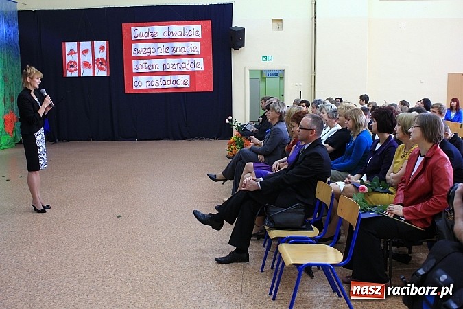 Zdjęcie w galerii na portalu naszraciborz.pl: Zakończenie roku szkolnego w SP nr 4. Wyrożniono najlepszych uczniów wiadomości z regionu