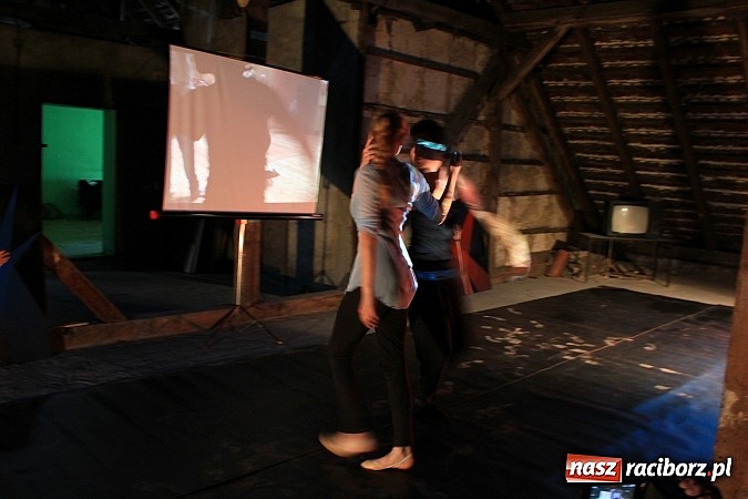 Zdjęcie w galerii na portalu naszraciborz.pl: Studenci bronili swoich prac dyplomowych wiadomości z regionu