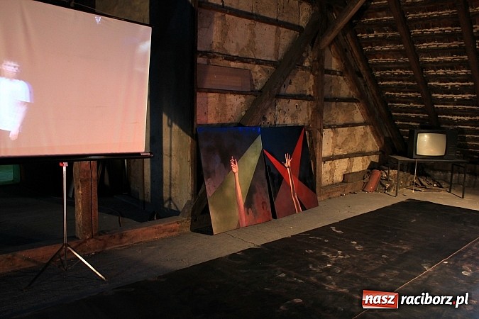 Zdjęcie w galerii na portalu naszraciborz.pl: Studenci bronili swoich prac dyplomowych wiadomości z regionu