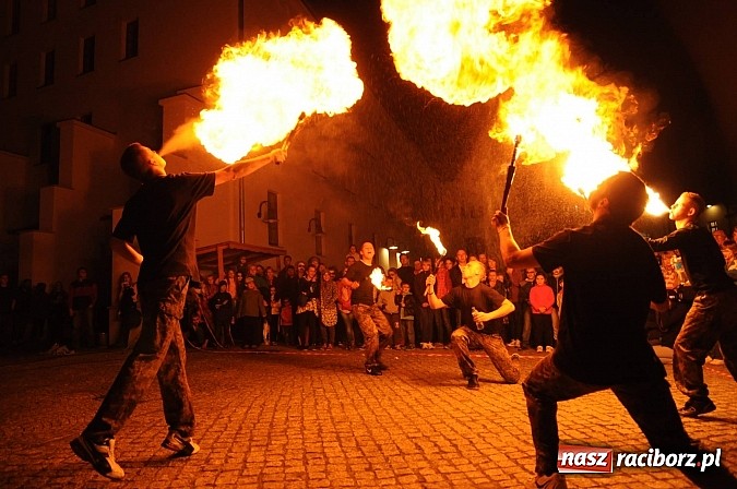 Zdjęcie w galerii na portalu naszraciborz.pl: II Zamkowa Noc z Duchami już za nami wiadomości z regionu