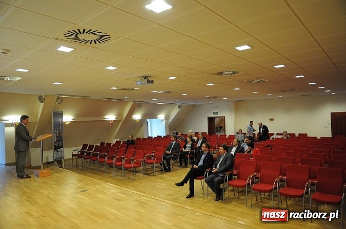 Zdjęcie w galerii na portalu naszraciborz.pl: PBG przybliża w Raciborzu klimat Euro 2012 wiadomości z regionu