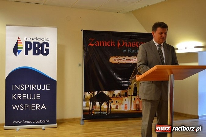 Zdjęcie w galerii na portalu naszraciborz.pl: PBG przybliża w Raciborzu klimat Euro 2012 wiadomości z regionu