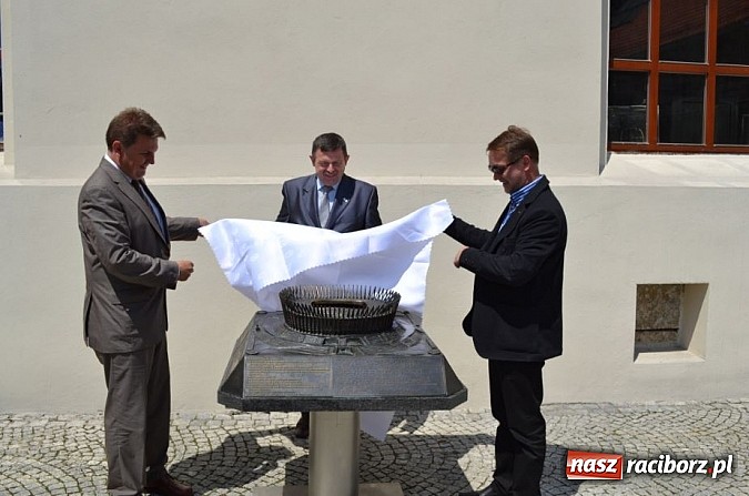 Zdjęcie w galerii na portalu naszraciborz.pl: PBG przybliża w Raciborzu klimat Euro 2012 wiadomości z regionu