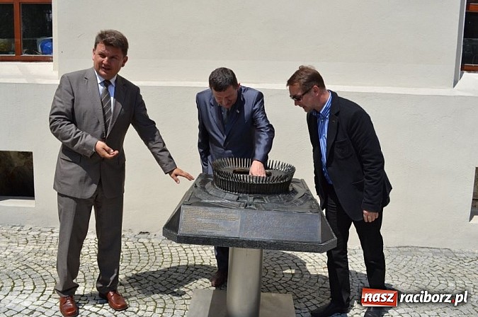 Zdjęcie w galerii na portalu naszraciborz.pl: PBG przybliża w Raciborzu klimat Euro 2012 wiadomości z regionu