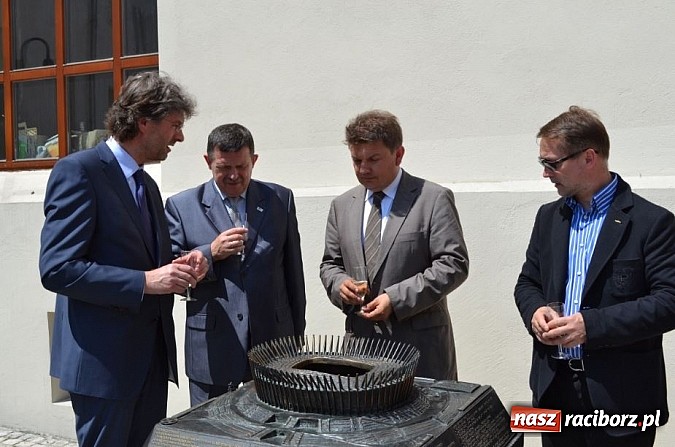 Zdjęcie w galerii na portalu naszraciborz.pl: PBG przybliża w Raciborzu klimat Euro 2012 wiadomości z regionu