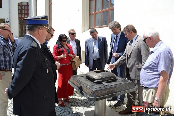 Zdjęcie w galerii na portalu naszraciborz.pl: PBG przybliża w Raciborzu klimat Euro 2012 wiadomości z regionu