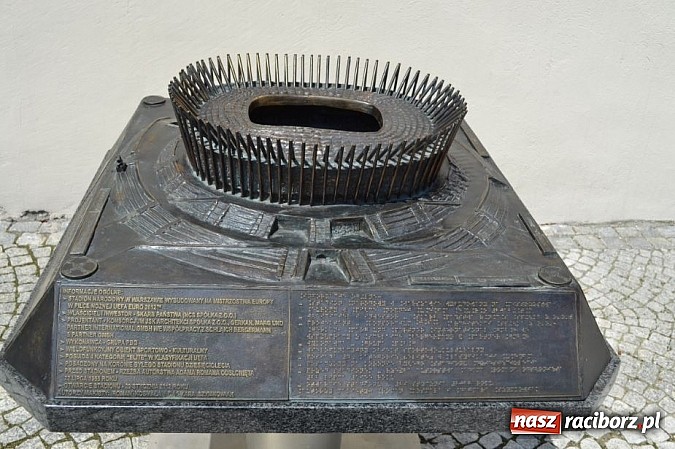 Zdjęcie w galerii na portalu naszraciborz.pl: PBG przybliża w Raciborzu klimat Euro 2012 wiadomości z regionu