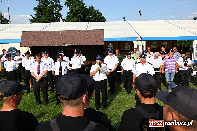 Zdjęcie w galerii na portalu naszraciborz.pl: Strażacy z Samborowic najlepsi w gminie. Znakomity czas bojówki wiadomości z regionu