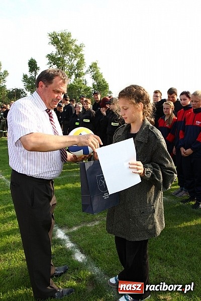 Zdjęcie w galerii na portalu naszraciborz.pl: Strażacy z Samborowic najlepsi w gminie. Znakomity czas bojówki wiadomości z regionu