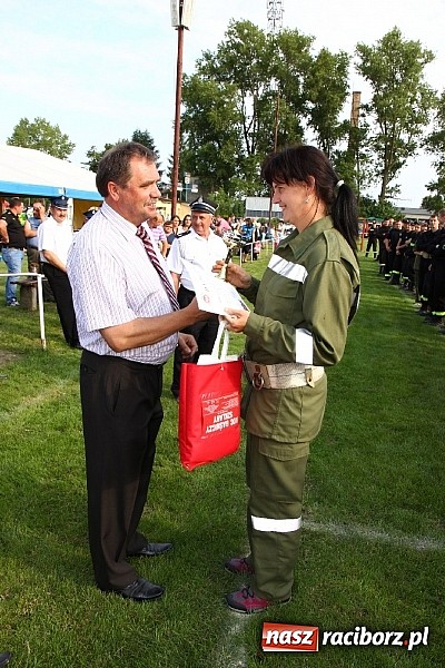 Zdjęcie w galerii na portalu naszraciborz.pl: Strażacy z Samborowic najlepsi w gminie. Znakomity czas bojówki wiadomości z regionu