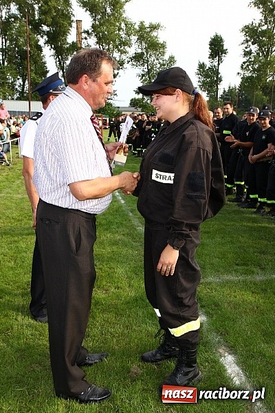Zdjęcie w galerii na portalu naszraciborz.pl: Strażacy z Samborowic najlepsi w gminie. Znakomity czas bojówki wiadomości z regionu