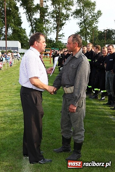 Zdjęcie w galerii na portalu naszraciborz.pl: Strażacy z Samborowic najlepsi w gminie. Znakomity czas bojówki wiadomości z regionu