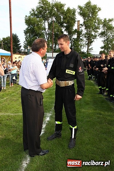 Zdjęcie w galerii na portalu naszraciborz.pl: Strażacy z Samborowic najlepsi w gminie. Znakomity czas bojówki wiadomości z regionu