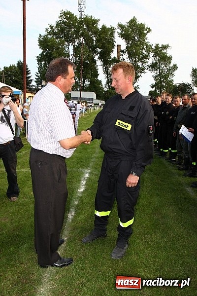 Zdjęcie w galerii na portalu naszraciborz.pl: Strażacy z Samborowic najlepsi w gminie. Znakomity czas bojówki wiadomości z regionu