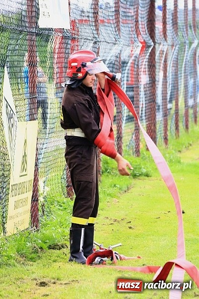 Zdjęcie w galerii na portalu naszraciborz.pl: Strażacy z Samborowic najlepsi w gminie. Znakomity czas bojówki wiadomości z regionu