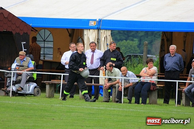 Zdjęcie w galerii na portalu naszraciborz.pl: Strażacy z Samborowic najlepsi w gminie. Znakomity czas bojówki wiadomości z regionu