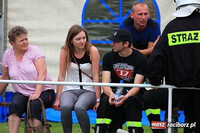 Zdjęcie w galerii na portalu naszraciborz.pl: Strażacy z Samborowic najlepsi w gminie. Znakomity czas bojówki wiadomości z regionu