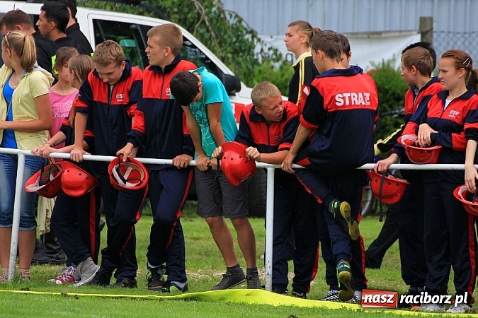 Zdjęcie w galerii na portalu naszraciborz.pl: Strażacy z Samborowic najlepsi w gminie. Znakomity czas bojówki wiadomości z regionu