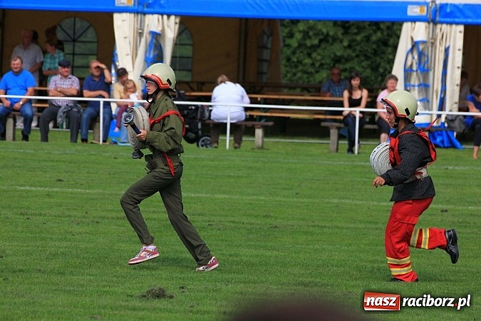 Zdjęcie w galerii na portalu naszraciborz.pl: Strażacy z Samborowic najlepsi w gminie. Znakomity czas bojówki wiadomości z regionu