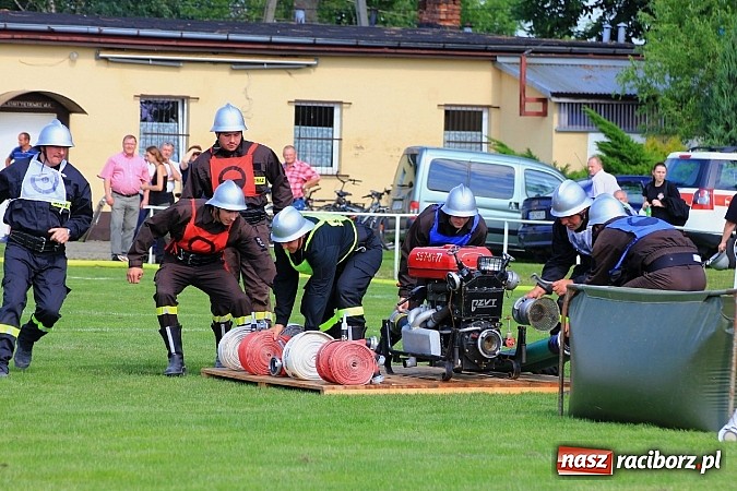 Zdjęcie w galerii na portalu naszraciborz.pl: Strażacy z Samborowic najlepsi w gminie. Znakomity czas bojówki wiadomości z regionu