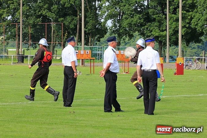 Zdjęcie w galerii na portalu naszraciborz.pl: Strażacy z Samborowic najlepsi w gminie. Znakomity czas bojówki wiadomości z regionu