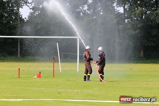 Zdjęcie w galerii na portalu naszraciborz.pl: Strażacy z Samborowic najlepsi w gminie. Znakomity czas bojówki wiadomości z regionu