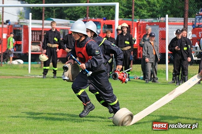 Zdjęcie w galerii na portalu naszraciborz.pl: Strażacy z Samborowic najlepsi w gminie. Znakomity czas bojówki wiadomości z regionu