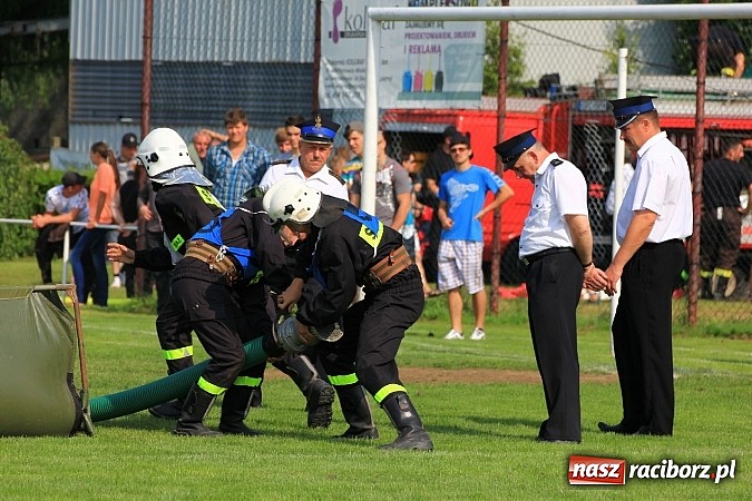 Zdjęcie w galerii na portalu naszraciborz.pl: Strażacy z Samborowic najlepsi w gminie. Znakomity czas bojówki wiadomości z regionu