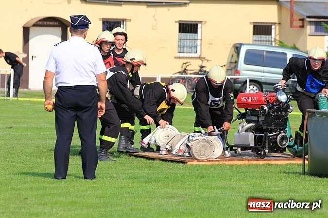 Zdjęcie w galerii na portalu naszraciborz.pl: Strażacy z Samborowic najlepsi w gminie. Znakomity czas bojówki wiadomości z regionu