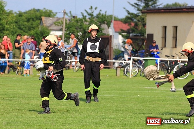 Zdjęcie w galerii na portalu naszraciborz.pl: Strażacy z Samborowic najlepsi w gminie. Znakomity czas bojówki wiadomości z regionu