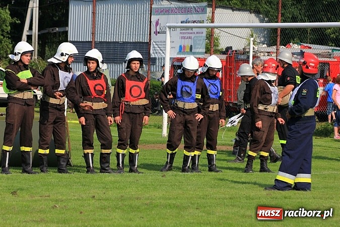 Zdjęcie w galerii na portalu naszraciborz.pl: Strażacy z Samborowic najlepsi w gminie. Znakomity czas bojówki wiadomości z regionu