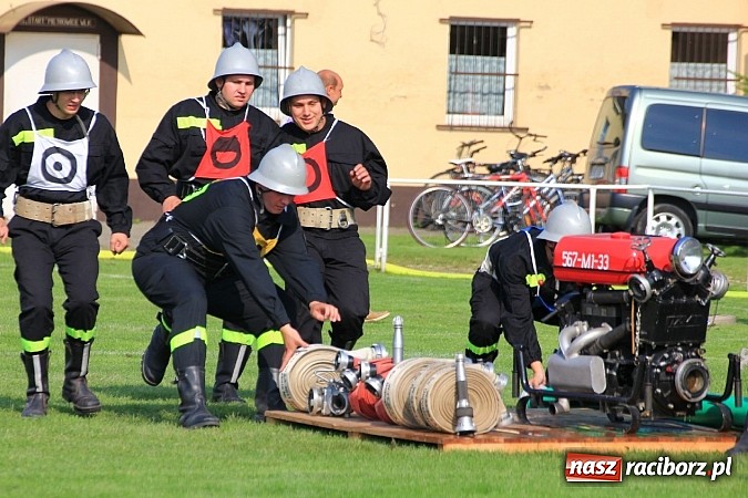 Zdjęcie w galerii na portalu naszraciborz.pl: Strażacy z Samborowic najlepsi w gminie. Znakomity czas bojówki wiadomości z regionu
