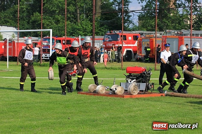Zdjęcie w galerii na portalu naszraciborz.pl: Strażacy z Samborowic najlepsi w gminie. Znakomity czas bojówki wiadomości z regionu