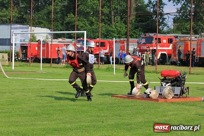 Zdjęcie w galerii na portalu naszraciborz.pl: Strażacy z Samborowic najlepsi w gminie. Znakomity czas bojówki wiadomości z regionu