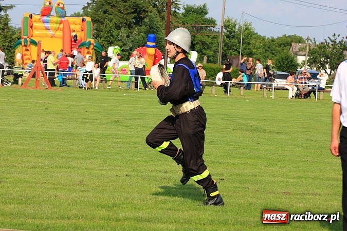 Zdjęcie w galerii na portalu naszraciborz.pl: Strażacy z Samborowic najlepsi w gminie. Znakomity czas bojówki wiadomości z regionu