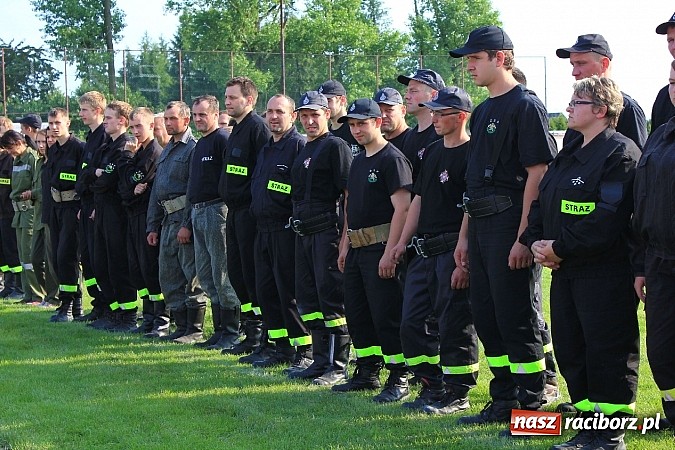 Zdjęcie w galerii na portalu naszraciborz.pl: Strażacy z Samborowic najlepsi w gminie. Znakomity czas bojówki wiadomości z regionu