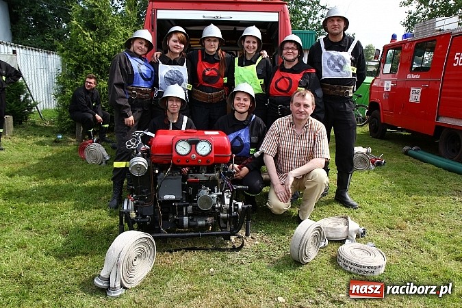 Zdjęcie w galerii na portalu naszraciborz.pl: Strażacy z Samborowic najlepsi w gminie. Znakomity czas bojówki wiadomości z regionu