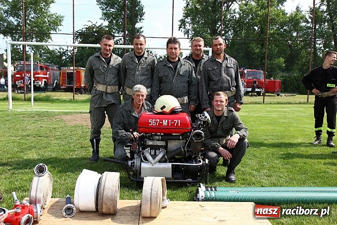 Zdjęcie w galerii na portalu naszraciborz.pl: Strażacy z Samborowic najlepsi w gminie. Znakomity czas bojówki wiadomości z regionu