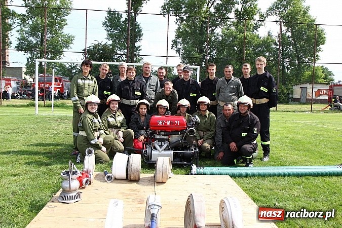 Zdjęcie w galerii na portalu naszraciborz.pl: Strażacy z Samborowic najlepsi w gminie. Znakomity czas bojówki wiadomości z regionu
