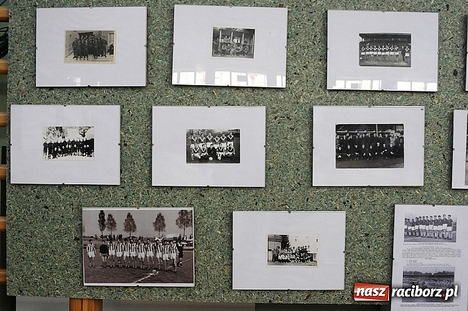 Zdjęcie w galerii na portalu naszraciborz.pl: Unici wspominali awans do I ligi wiadomości z regionu