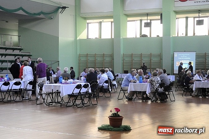 Zdjęcie w galerii na portalu naszraciborz.pl: Unici wspominali awans do I ligi wiadomości z regionu
