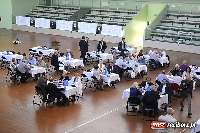 Zdjęcie w galerii na portalu naszraciborz.pl: Unici wspominali awans do I ligi wiadomości z regionu