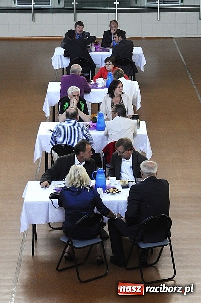 Zdjęcie w galerii na portalu naszraciborz.pl: Unici wspominali awans do I ligi wiadomości z regionu
