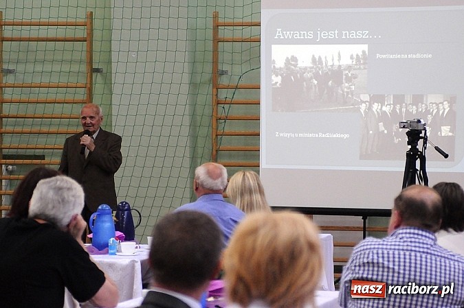 Zdjęcie w galerii na portalu naszraciborz.pl: Unici wspominali awans do I ligi wiadomości z regionu