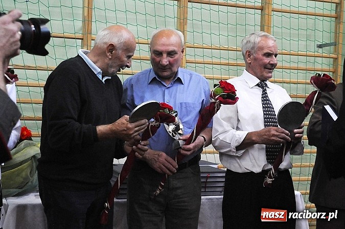 Zdjęcie w galerii na portalu naszraciborz.pl: Unici wspominali awans do I ligi wiadomości z regionu