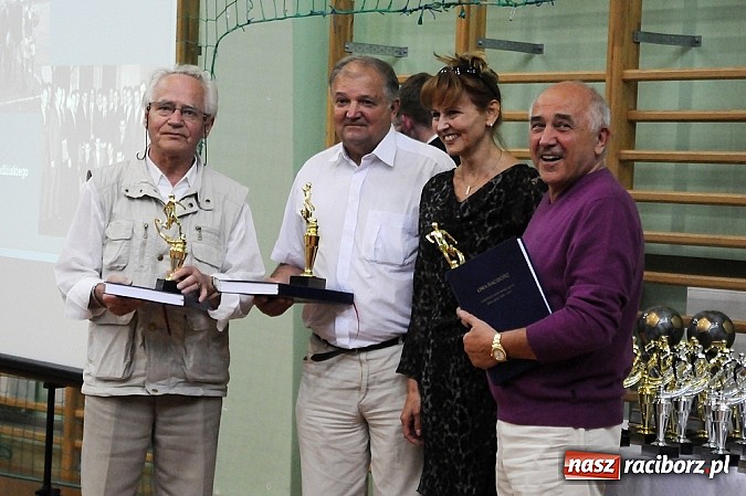 Zdjęcie w galerii na portalu naszraciborz.pl: Unici wspominali awans do I ligi wiadomości z regionu